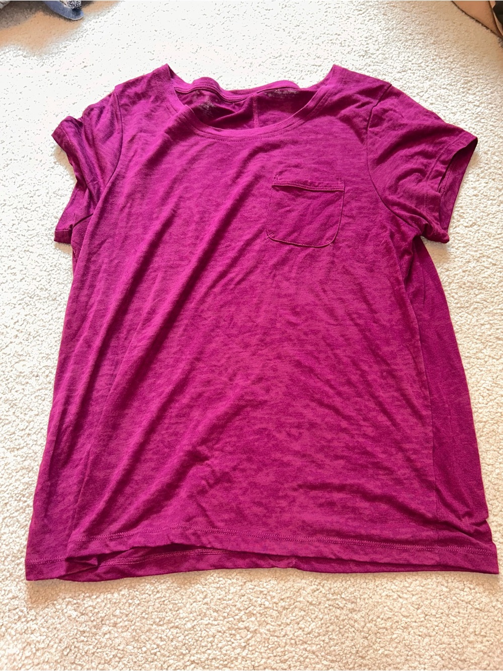 Simple Pocket Tee in Fuchsia